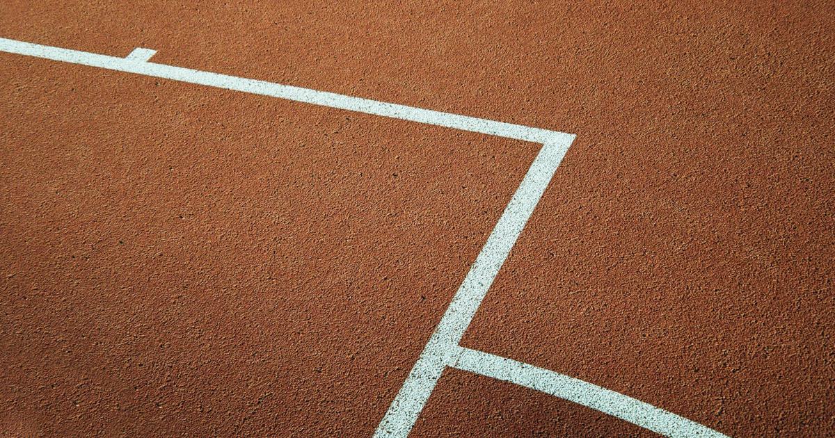 Competitor Backlink Analysis or Referring Domains: Better Insights for Outreach?