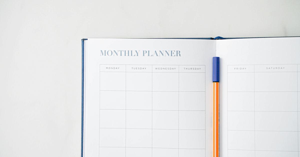 What quarterly website goals boost online visibility?