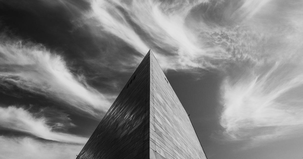 Static vs. Dynamic Site Architecture