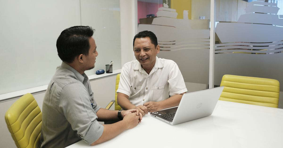 Business people collaborating