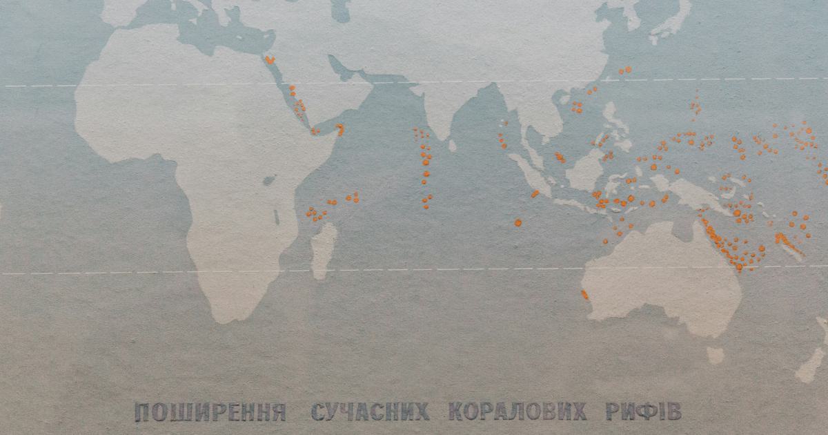 World map showing global CDN server locations