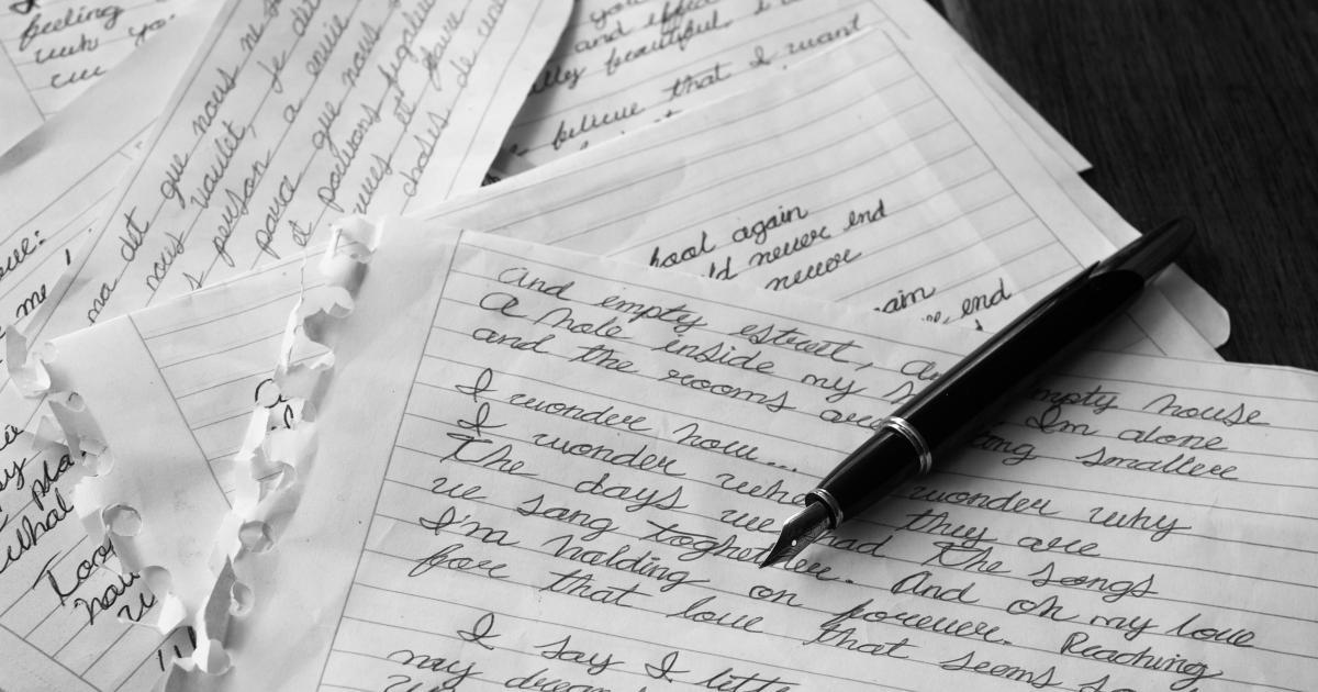 Crafting Captivating Guest Post Content