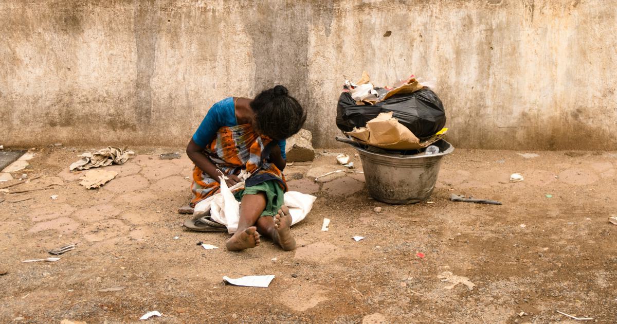 Gapminder Global Poverty Visualization