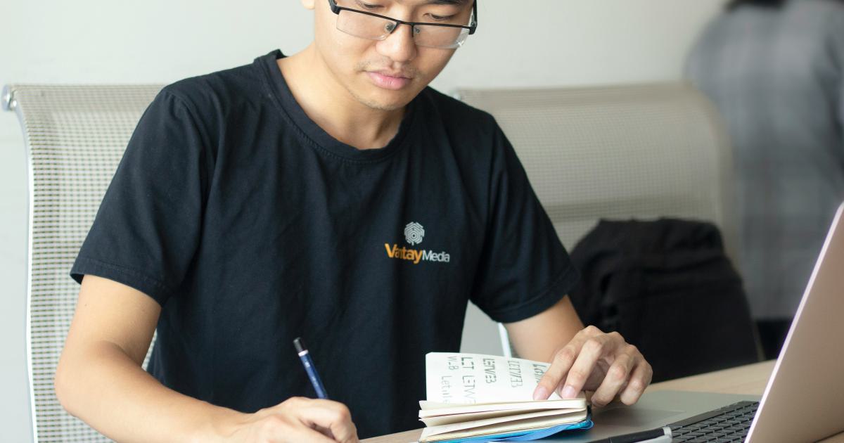 Competitor SEO Audit: On-Page vs. Off-Page Factors Compared