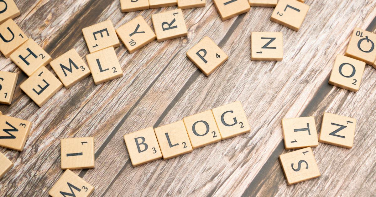 Blogger Reviewing Guest Post Proposal