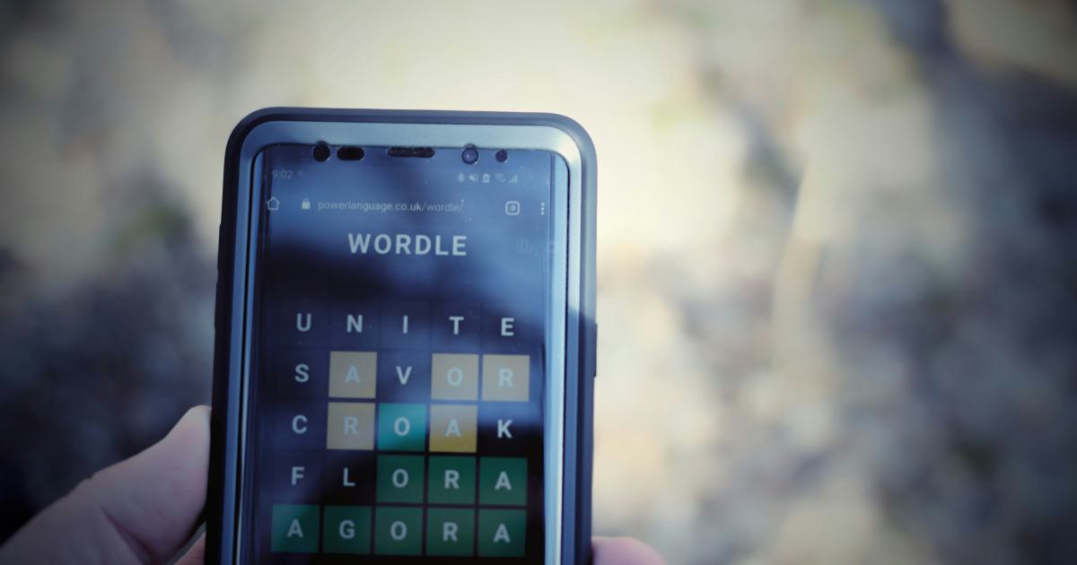 How Can Lazy Loading Improve Mobile Web Vitals?