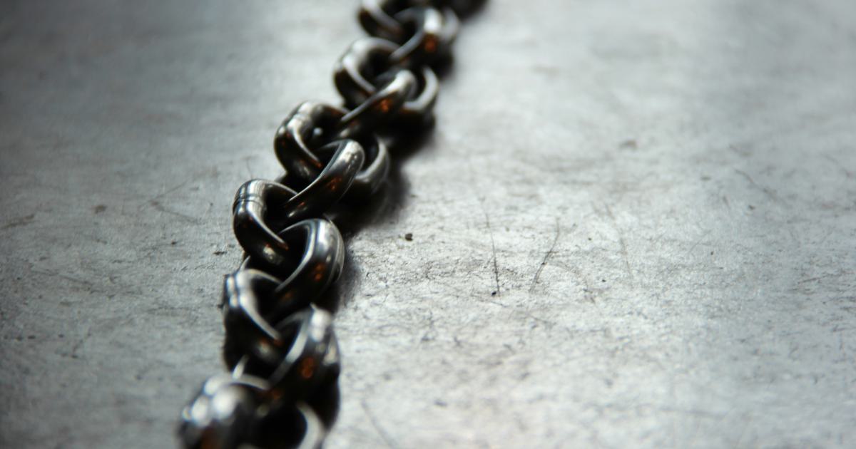 Why Does Avoiding Redirect Chains Boost Site Speed?
