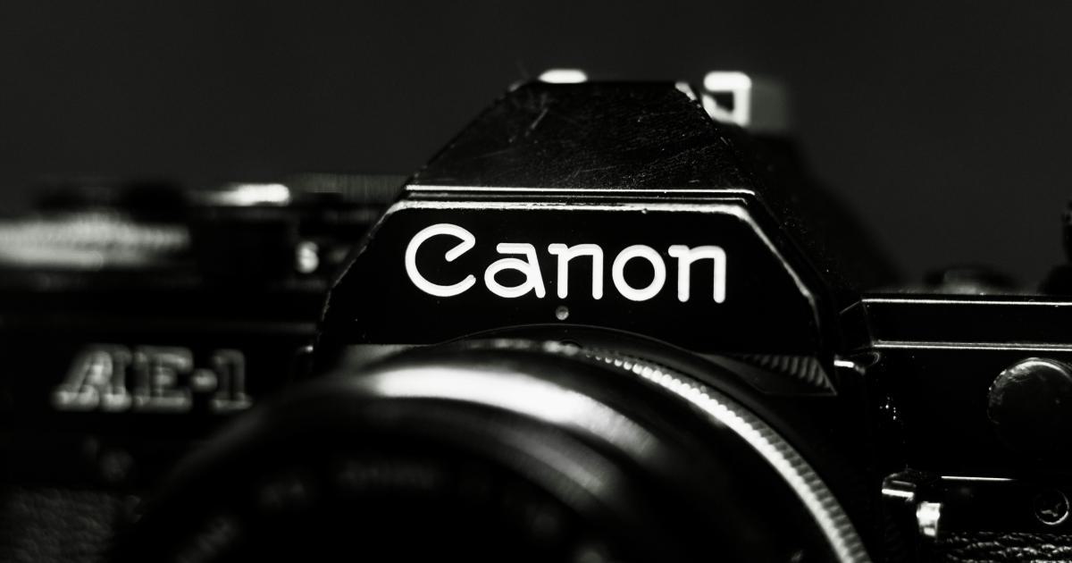Comparison of Effective and Ineffective Category Page Content and Imagery