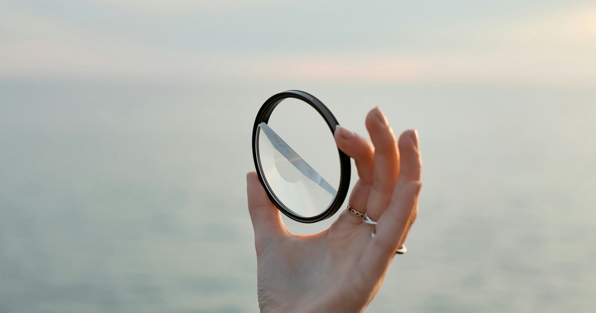 Magnifying Glass Searching