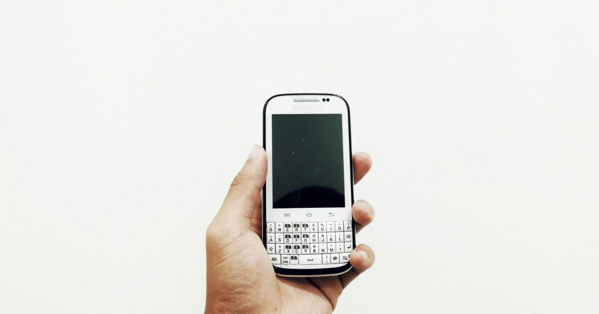 Small Smartphone Screen