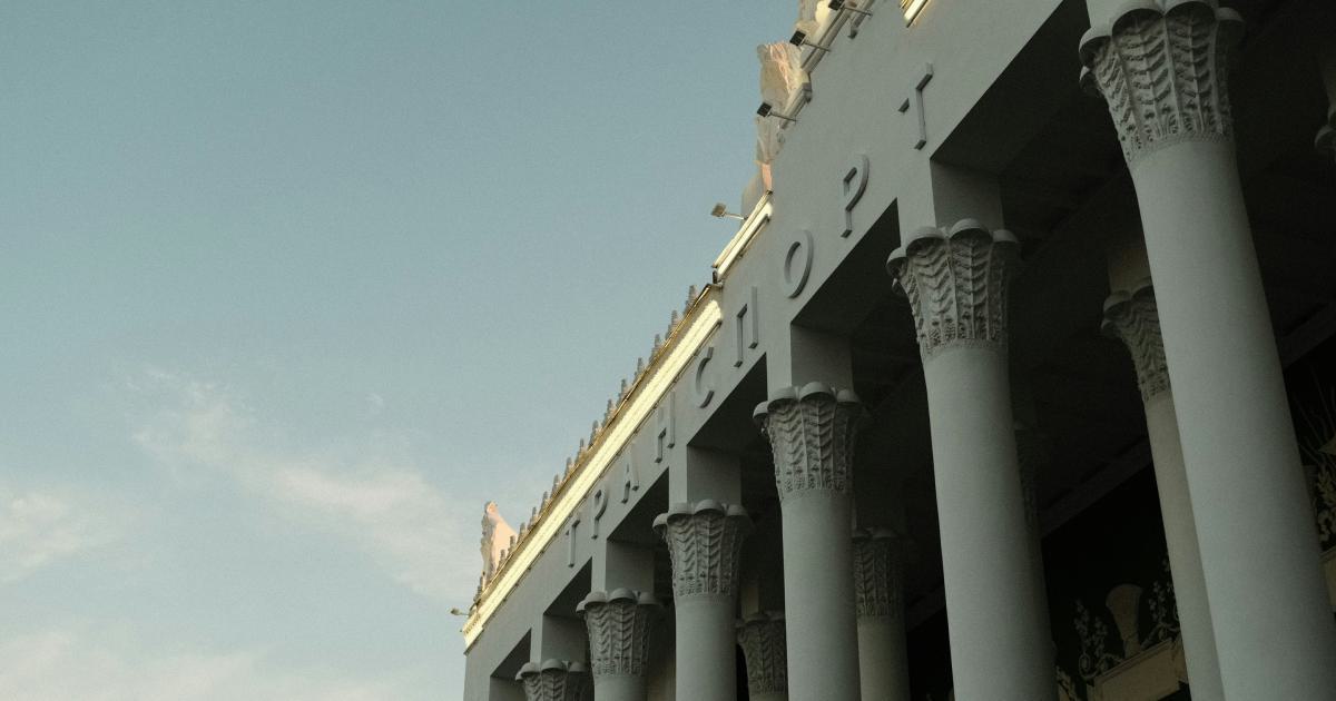 Creating Pillar Pages for Backlink Silos