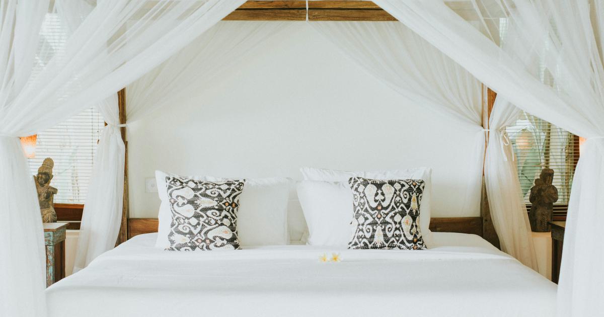 Airbnb website